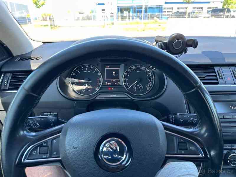 Škoda Octavia 1,6 TDI CR DPF Elegance e5 - foto 8