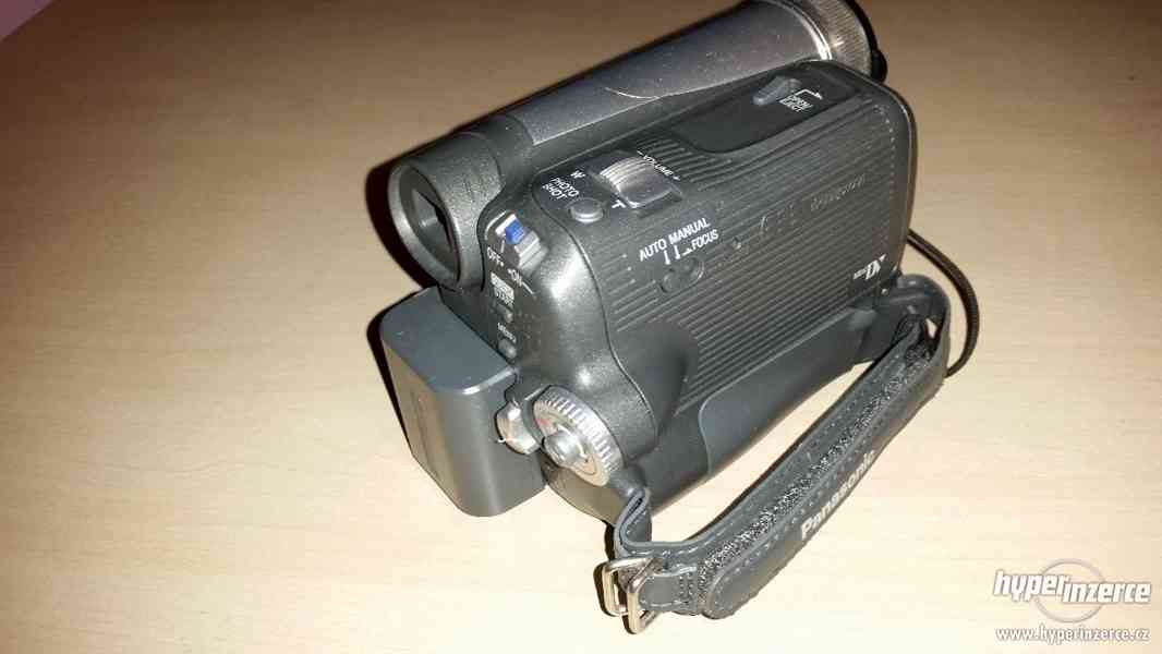 Panasonic NV-GS17 (miniDV kamera) 24x ZOOM/stereo - foto 3