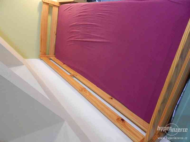 Prodám dřevěnou jednolůžkovou postel - foto 2