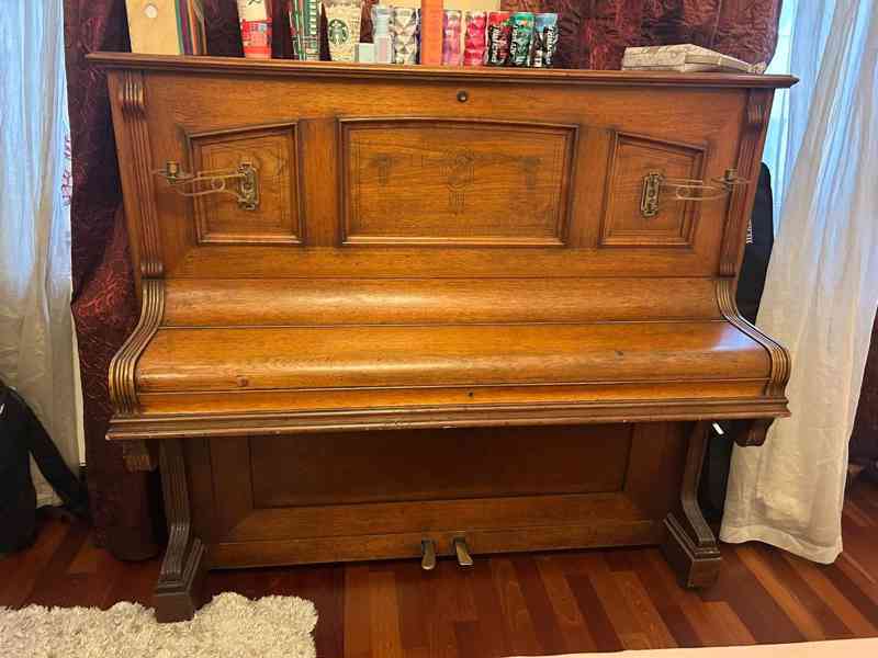 Historické pianino za odvoz  - foto 2