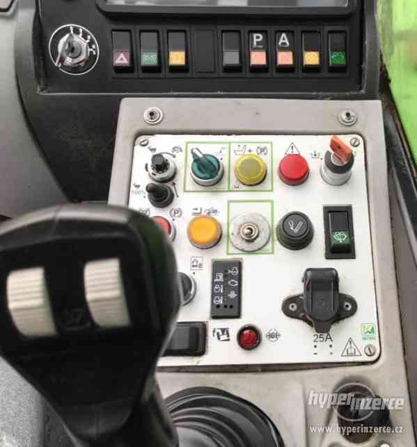 teleskopický manipulátor MERLO MULTIFARMER 30,9, rok 2010 - foto 8