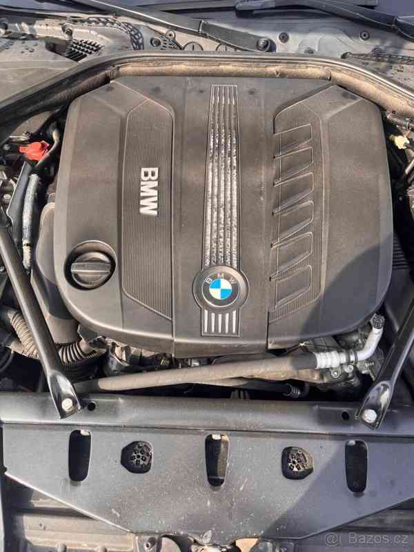 BMW Řada 5 3,0   d xDrive - foto 18
