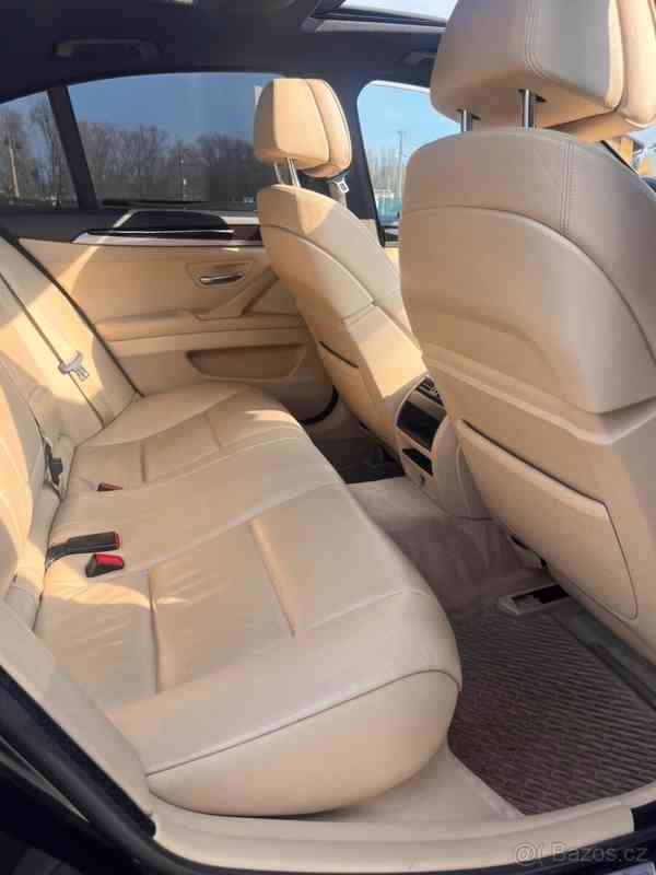 BMW Řada 5 3,0   d xDrive - foto 17