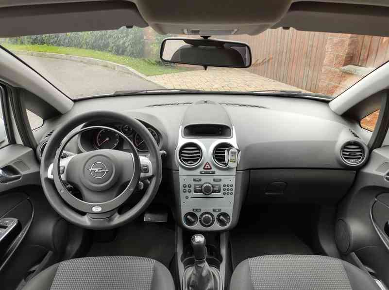Opel Corsa 1.2 27 tis.km s ručním plynem pro ZTP - foto 7