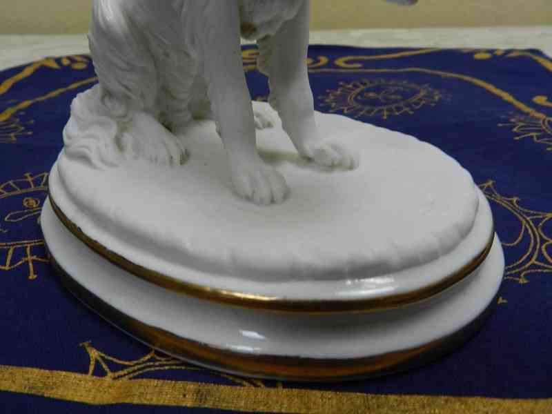 Krásná bílá porcelánová Soška Pes Značeno Vídeň 1855 - foto 6