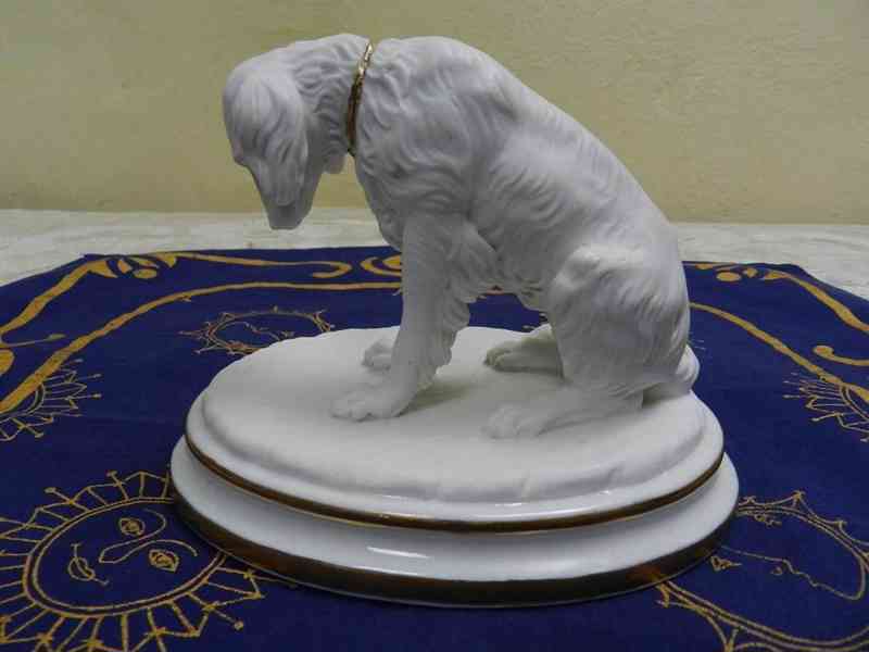 Krásná bílá porcelánová Soška Pes Značeno Vídeň 1855 - foto 3