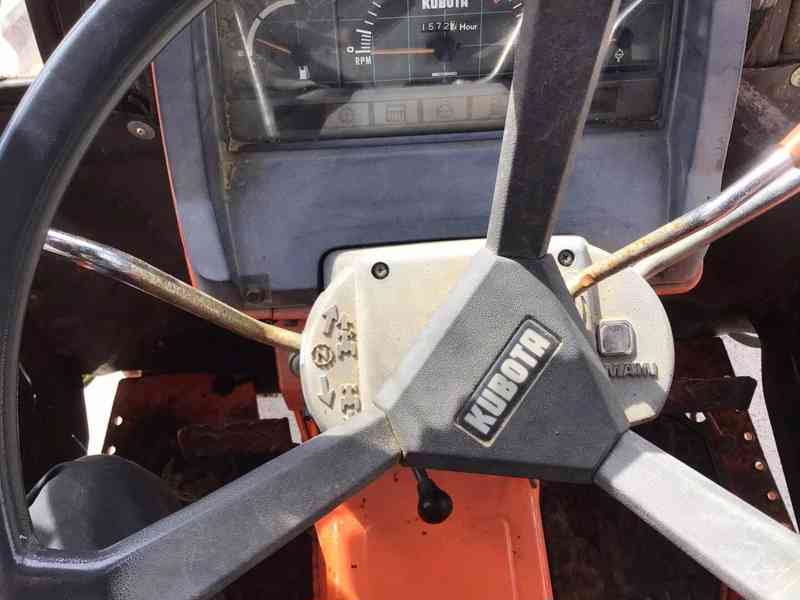 Traktor Kubota L1 24 - foto 11