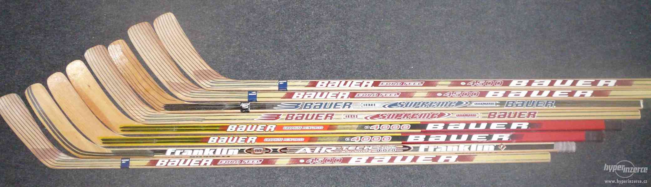 Dřevěné hokejky BAUER - foto 1