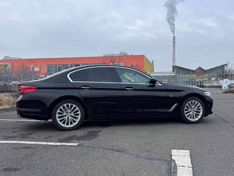 BMW Řada 5 3,0 540i xDrive AT  540i xDrive - foto 14