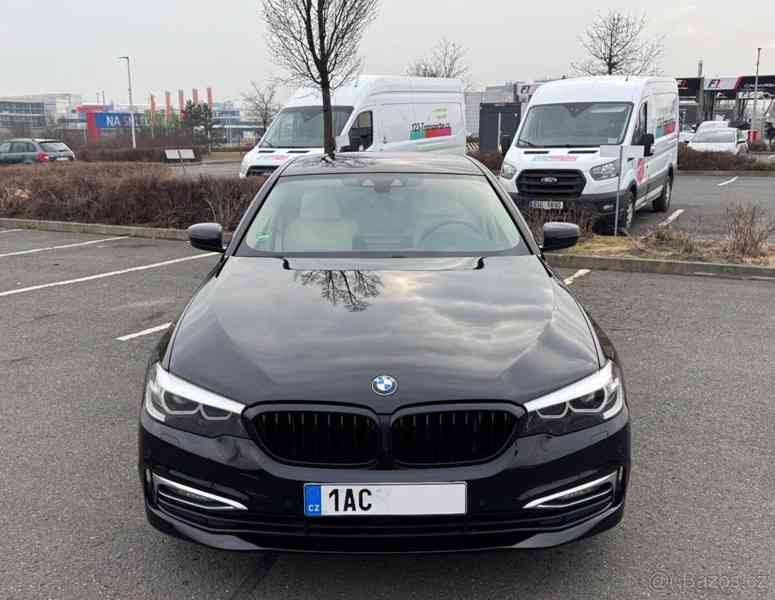 BMW Řada 5 3,0 540i xDrive AT  540i xDrive - foto 18