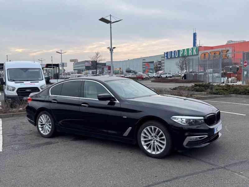 BMW Řada 5 3,0 540i xDrive AT  540i xDrive - foto 17