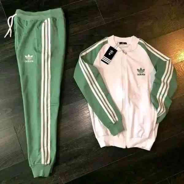 Výprodej oblečení  - foto 9