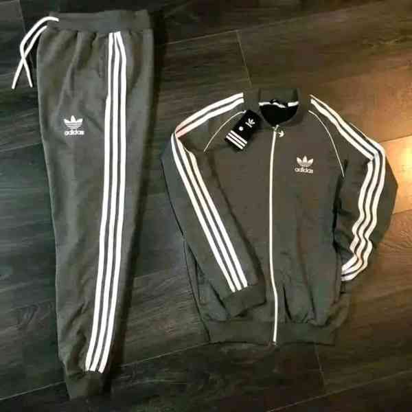 Výprodej oblečení  - foto 3