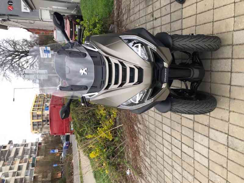 Peugeot Metropolis - foto 2