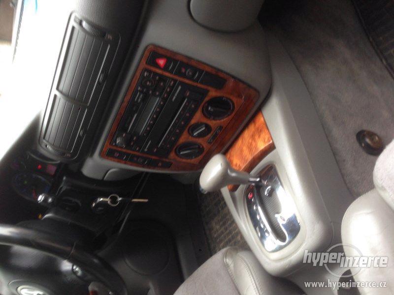 VW pasat combi B5,5 V, 2,3 automat - foto 4