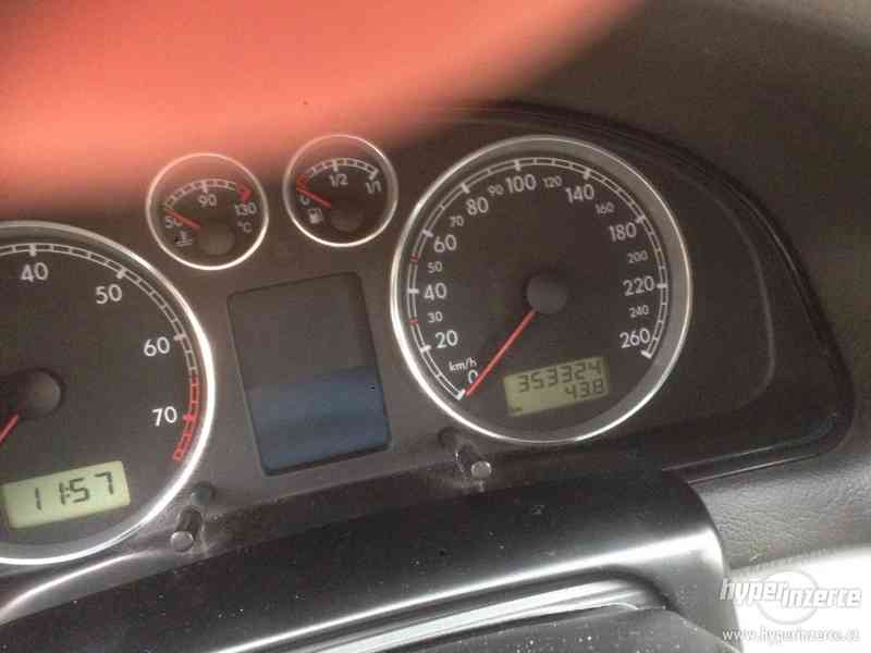 VW pasat combi B5,5 V, 2,3 automat - foto 8