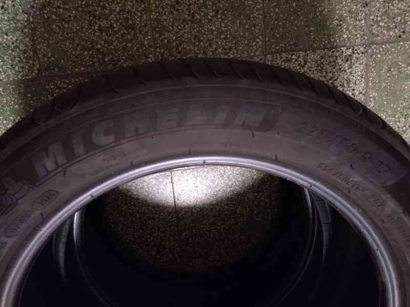 4 letní pneu R17, 2x Michelin a 2x Bridgestone. - foto 2