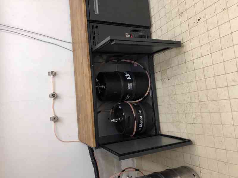 Chladící box (lednice) na sudy  - foto 2