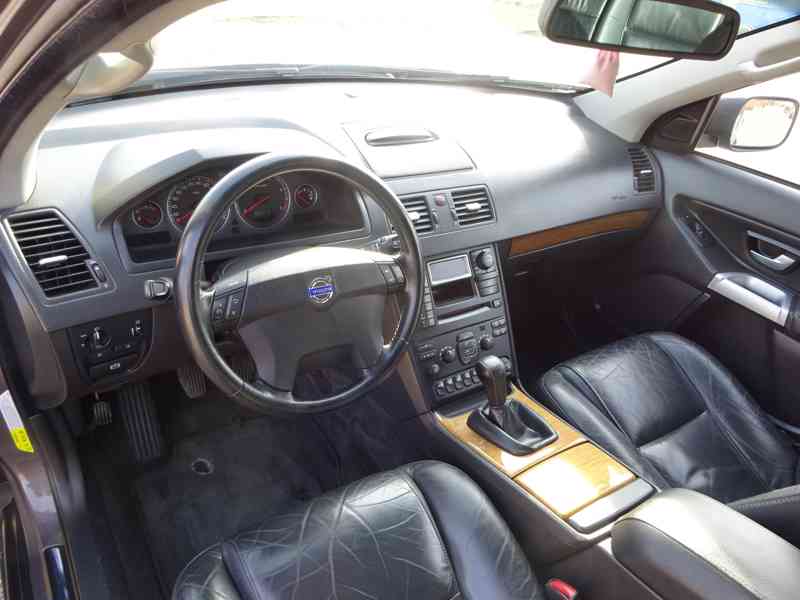 Volvo XC 90 D5 AWD 2.4D r.v.2006 (132 kw) - foto 5