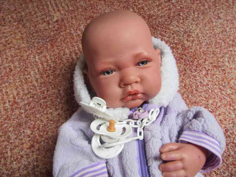 Dětská realistická panenka miminko s dudlíkem - foto 2