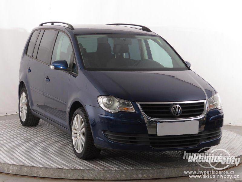 Volkswagen Touran 2.0, nafta, vyrobeno 2007