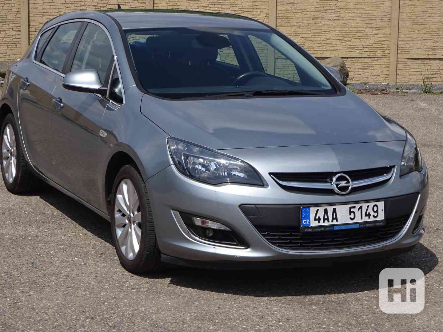 Opel Astra 1.4i r.v.2014 (74 kw) 1.Maj.serv.kníž.ČR - foto 1