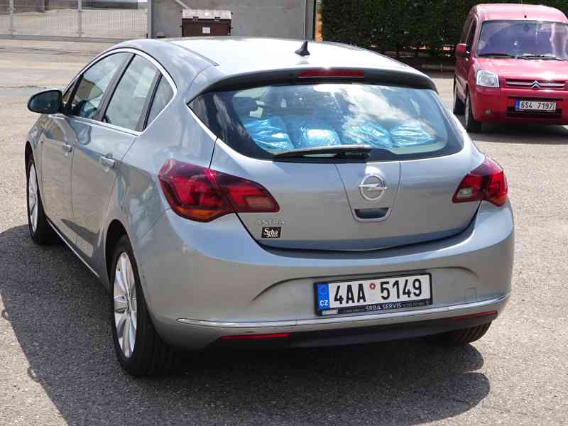 Opel Astra 1.4i r.v.2014 (74 kw) 1.Maj.serv.kníž.ČR - foto 4