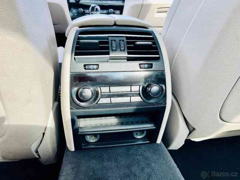 BMW Řada 7 3,0   740xd 2014 230kw DPH - foto 16