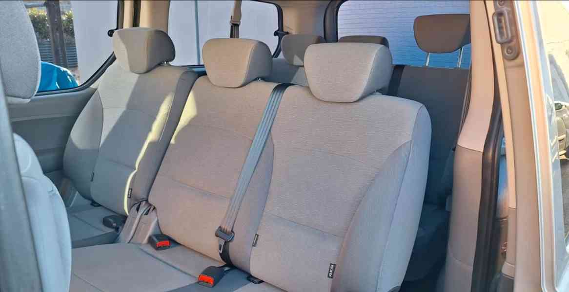 Hyundai H-1 Starex 2,5d 125kw - foto 8