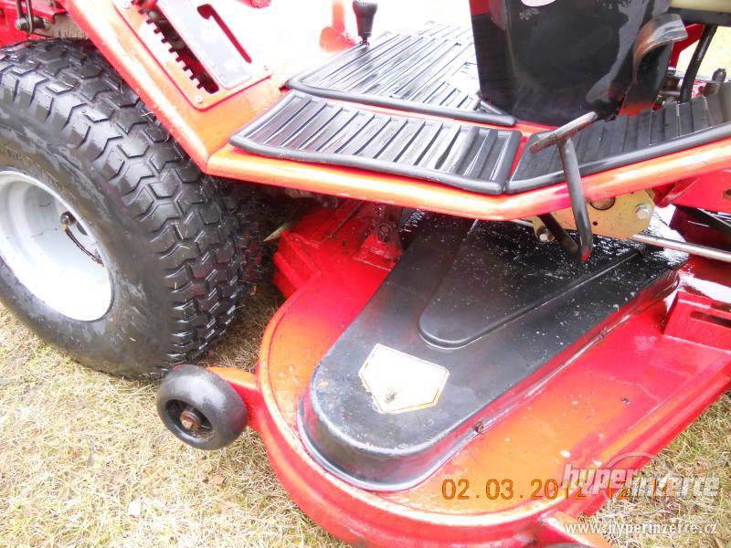 Zahradní traktor, traktůrek, sekačka Westwood 18HP - foto 8