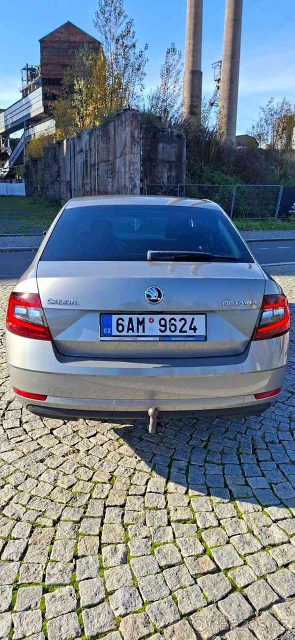 Škoda Octavia 1,6   TDI 85kw Style plus - foto 6