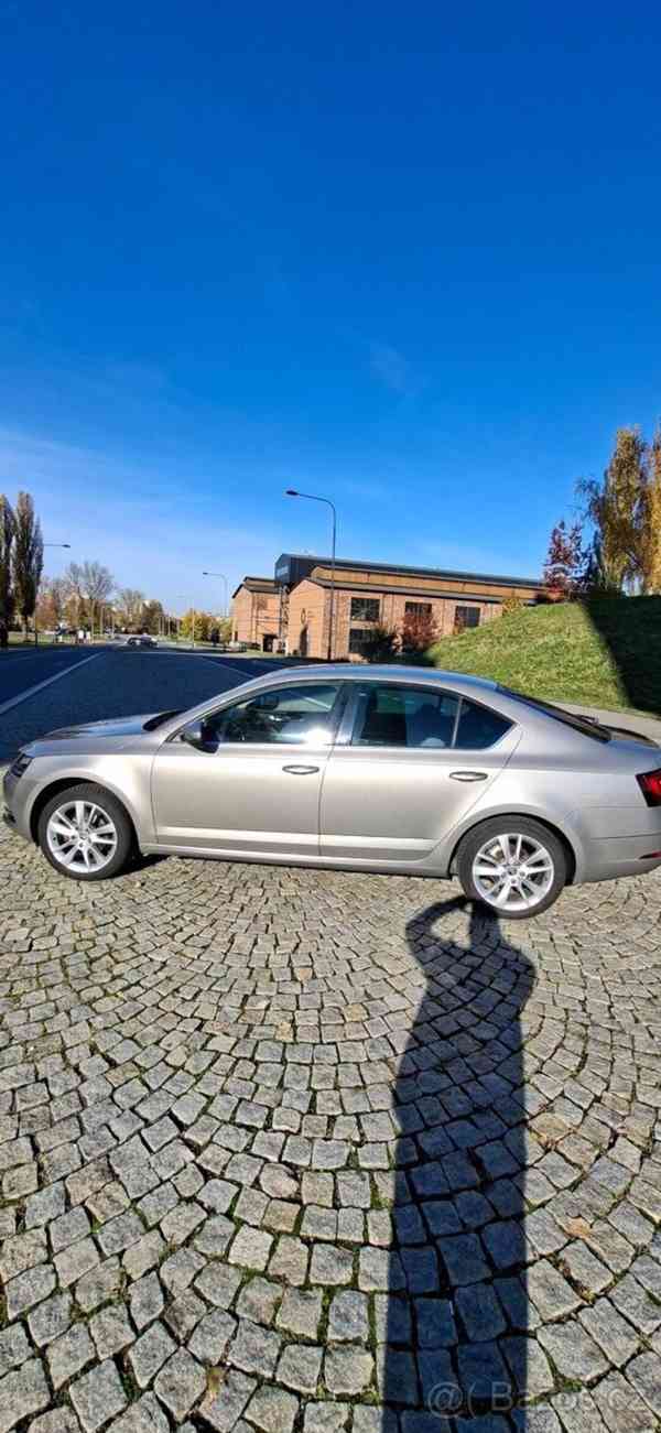 Škoda Octavia 1,6   TDI 85kw Style plus - foto 10