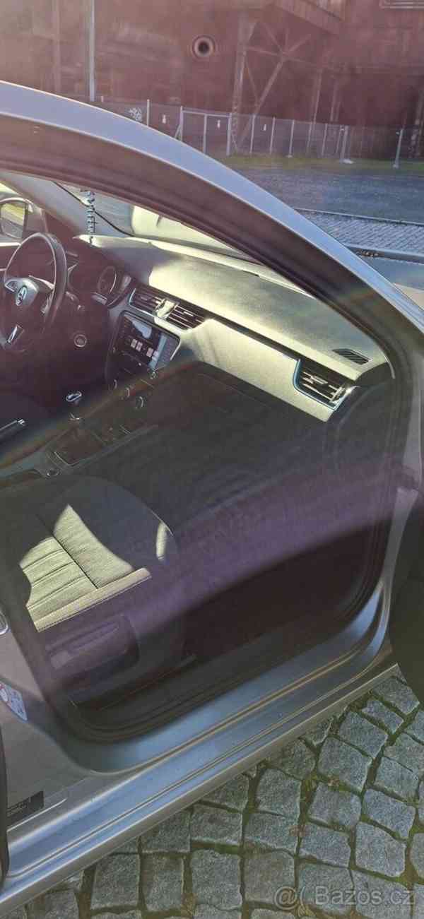 Škoda Octavia 1,6   TDI 85kw Style plus - foto 13