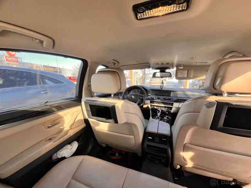 BMW Řada 5 3,0   F10 - foto 13