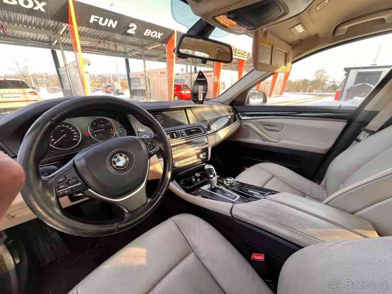 BMW Řada 5 3,0   F10 - foto 3