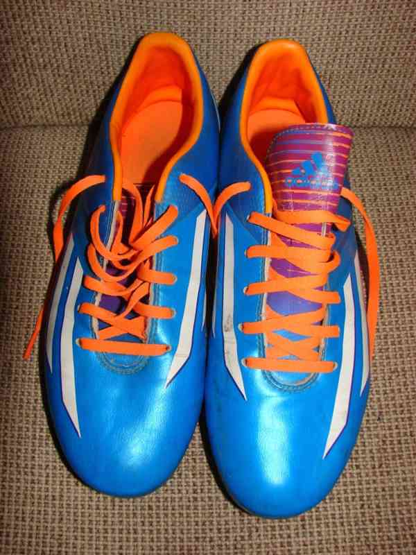 Nové kopačky Adidas Predator a jiné fotbalové: Nike, Umbro - foto 27