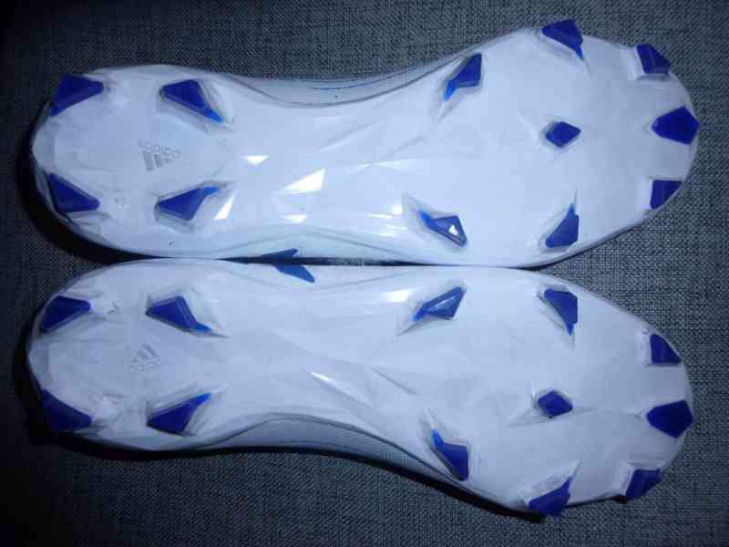 Nové kopačky Adidas Predator a jiné fotbalové: Nike, Umbro - foto 2