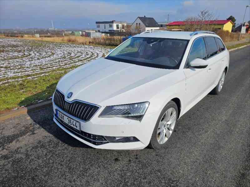 Škoda Superb 2,0 - foto 9