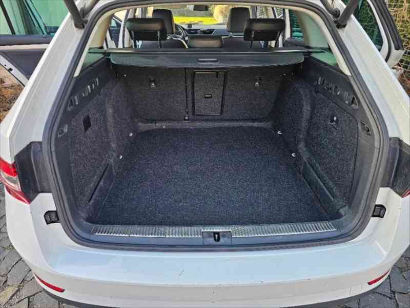 Škoda Superb 2,0 - foto 12