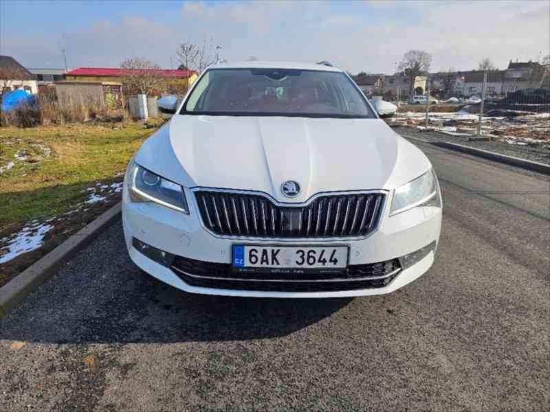 Škoda Superb 2,0 - foto 2