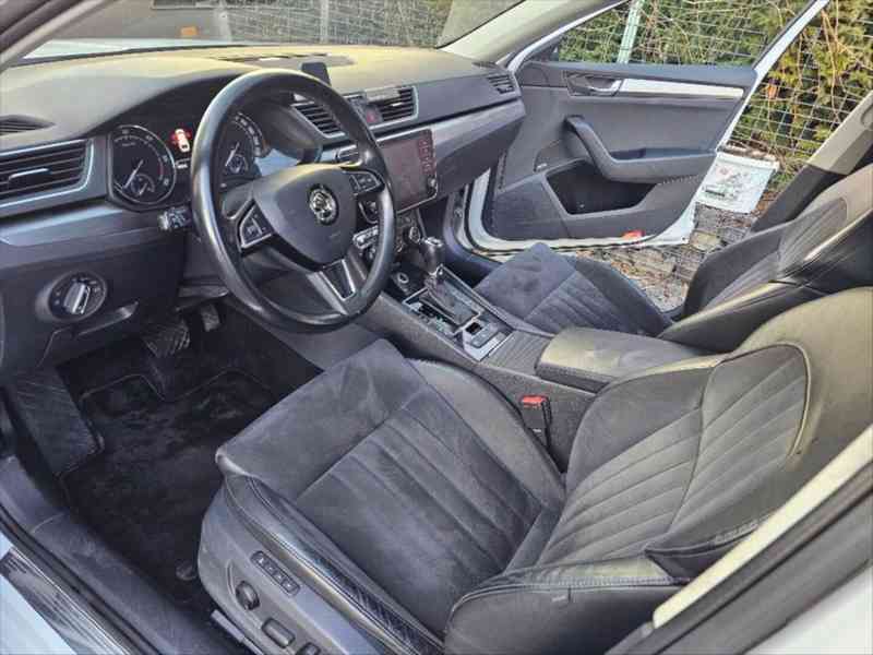 Škoda Superb 2,0 - foto 18