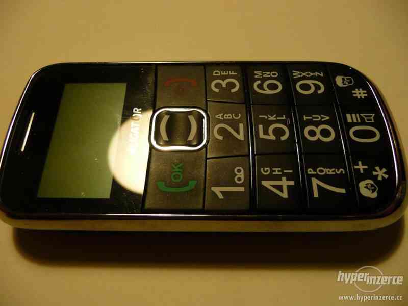 Prodám mobil Aligator A400 Senior Black - foto 1