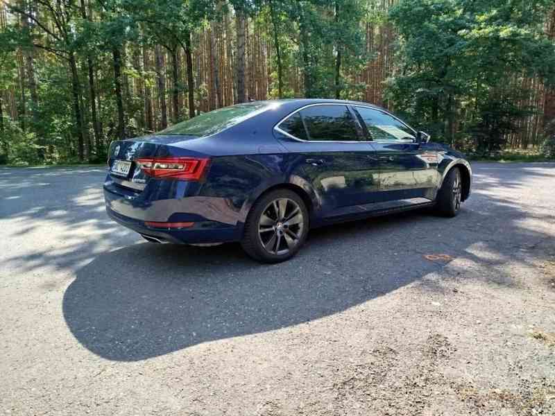 Škoda Superb 2,0   3 L&K 2.0 tsi 206 kw 4x4 - foto 10