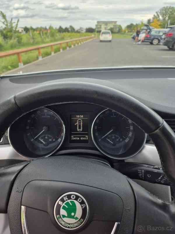 Škoda Superb 2,0   TDI 125 kW – PANORAMA, TAŽNÉ - foto 10
