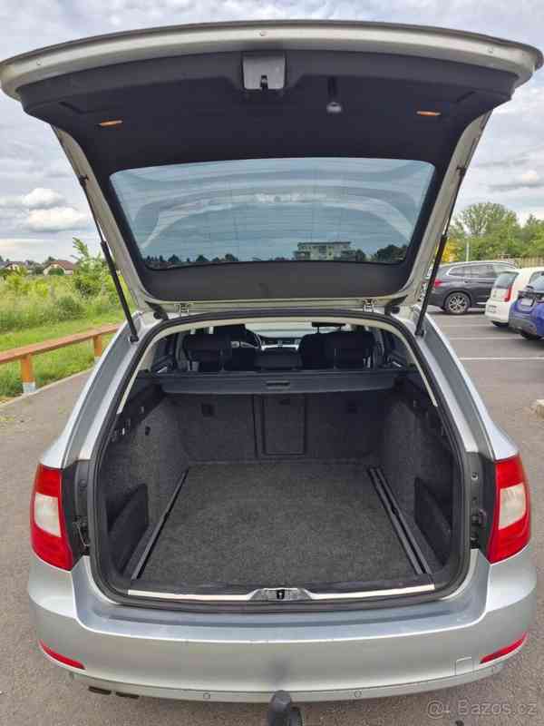Škoda Superb 2,0   TDI 125 kW – PANORAMA, TAŽNÉ - foto 13