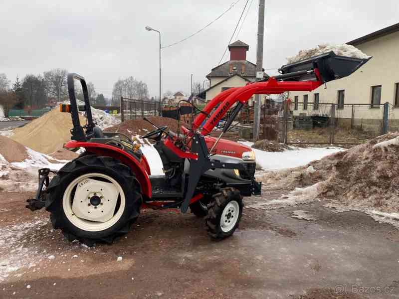 Yanmar EG 224 s čelním nakladačem - foto 2