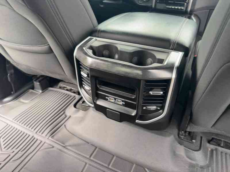 RAM 1500 Bighorn 5,7 Hemi Lonestar Crew 2023 - foto 12