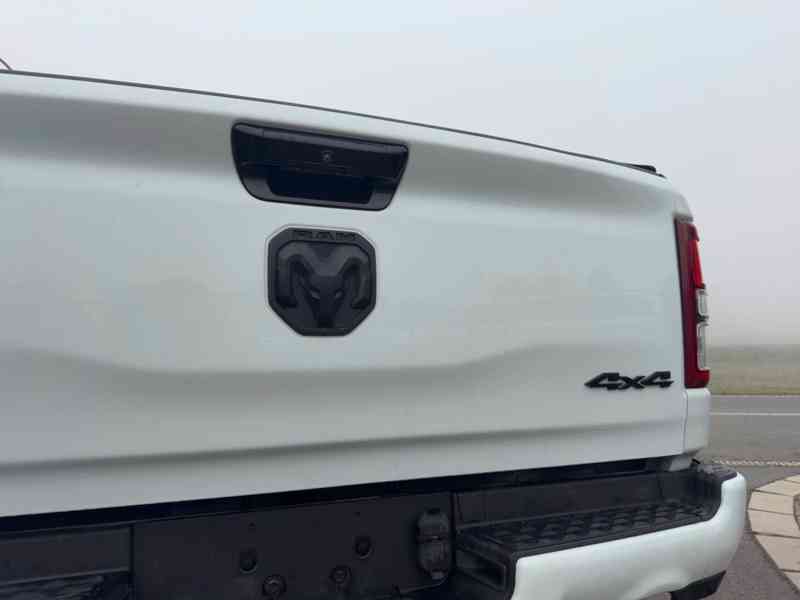 RAM 1500 Bighorn 5,7 Hemi Lonestar Crew 2023 - foto 7