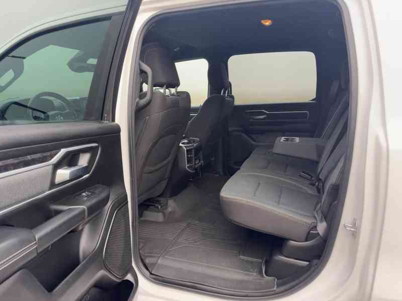 RAM 1500 Bighorn 5,7 Hemi Lonestar Crew 2023 - foto 14