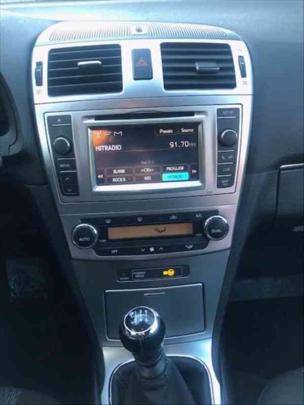 Toyota Avensis 1,8   _RV 2012_108 kW - foto 13